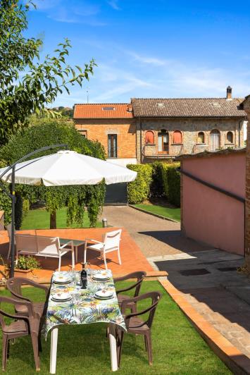 Image No.16-3 Bed Townhouse for sale