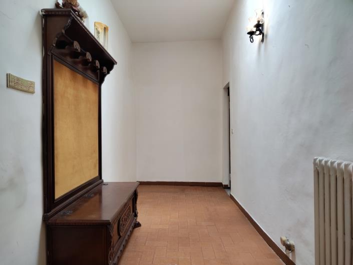 Image No.18-3 Bed Apartment for sale