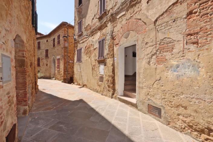 Image No.3-3 Bed Apartment for sale