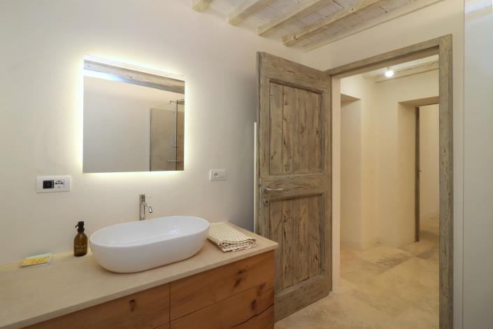 Image No.15-2 Bed Townhouse for sale