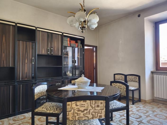 Image No.24-3 Bed Apartment for sale