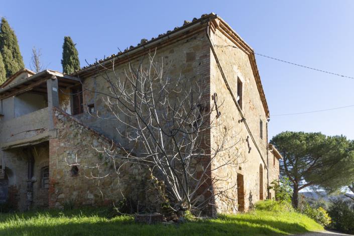 Image No.27-8 Bed Farmhouse for sale