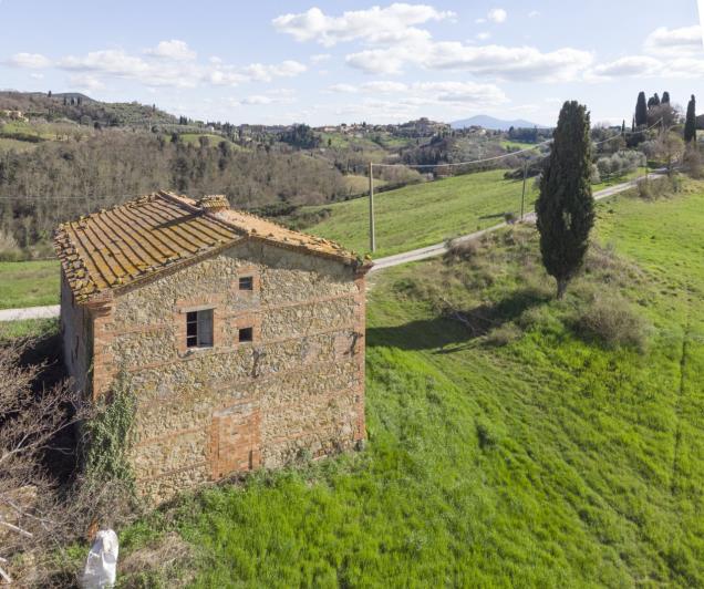 Image No.36-8 Bed Farmhouse for sale