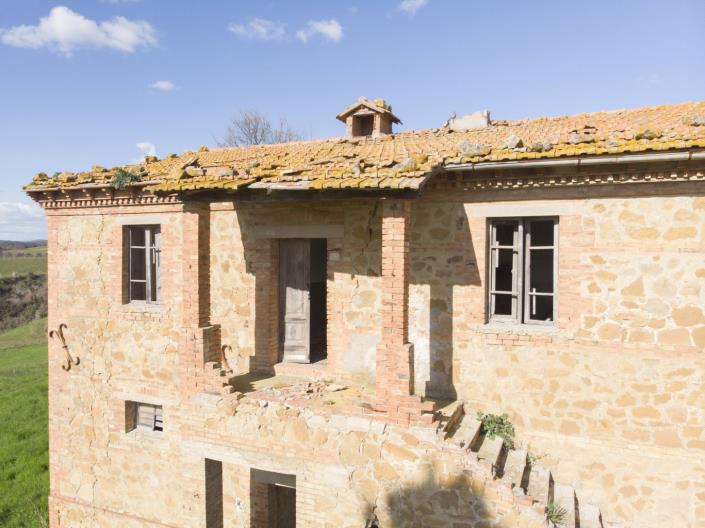 Image No.41-8 Bed Farmhouse for sale