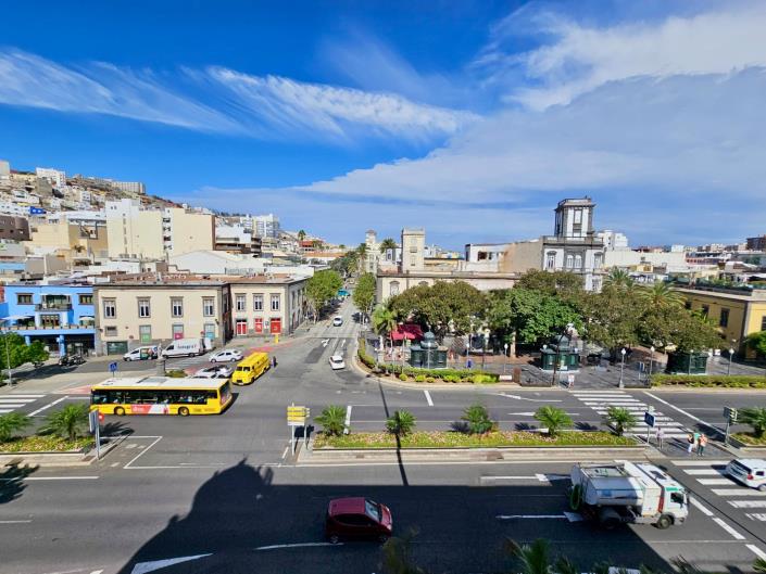 Image No.7-3 Bed Flat for sale