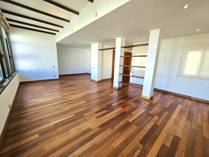 Image No.6-3 Bed Flat for sale