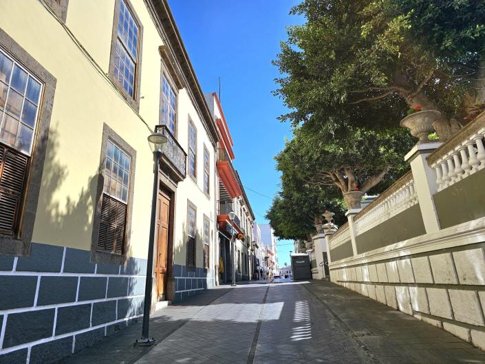 Image No.15-15 Bed Mansion for sale