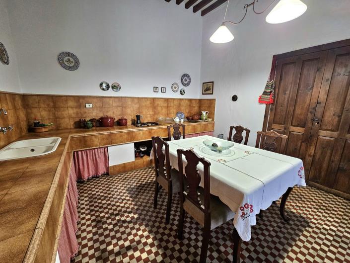 Image No.43-15 Bed Mansion for sale