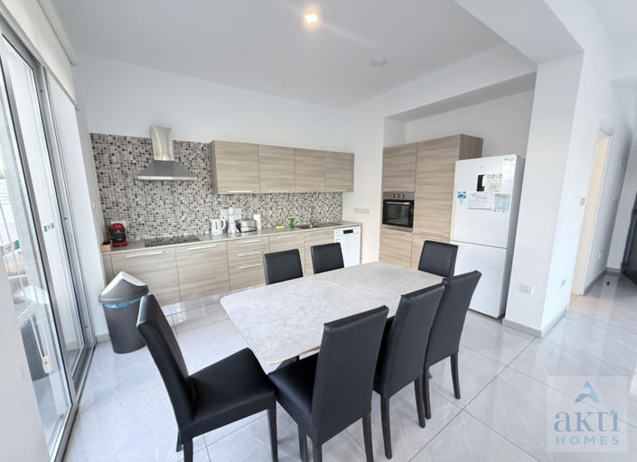 Image No.12-3 Bed Villa for sale