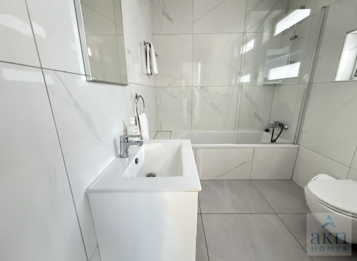 Image No.17-3 Bed Villa for sale