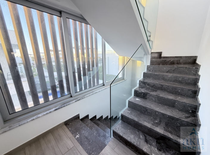 Image No.18-3 Bed Villa for sale