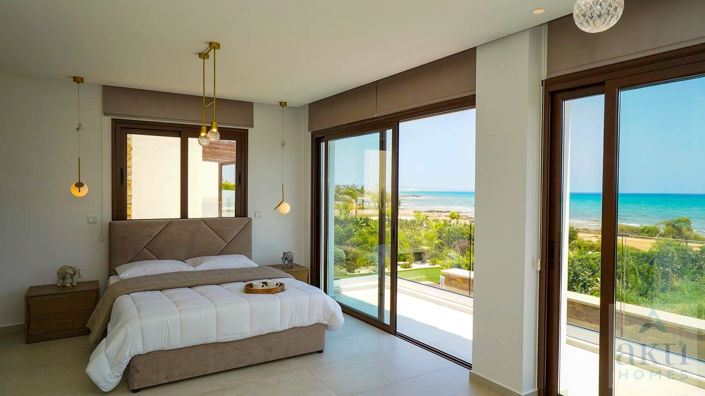 Image No.10-5 Bed Villa for sale