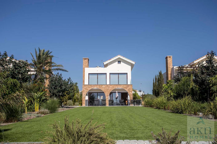 Image No.18-5 Bed Villa for sale