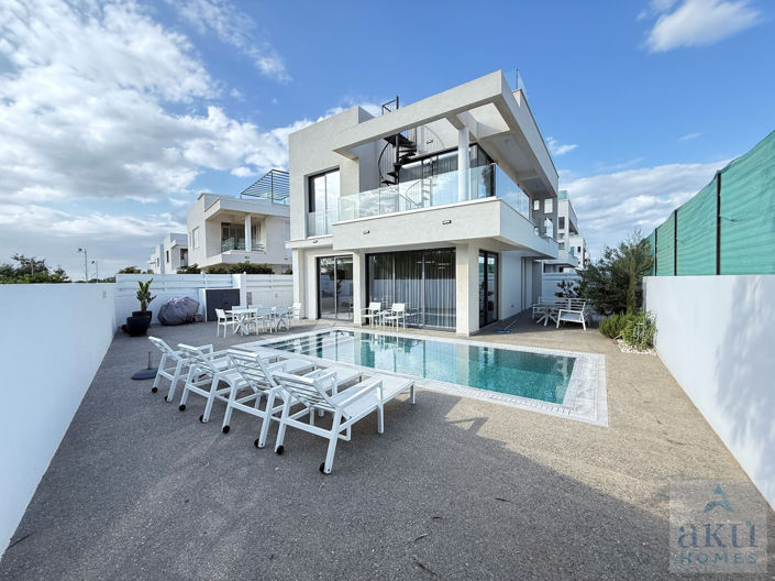 Image No.30-3 Bed Villa for sale