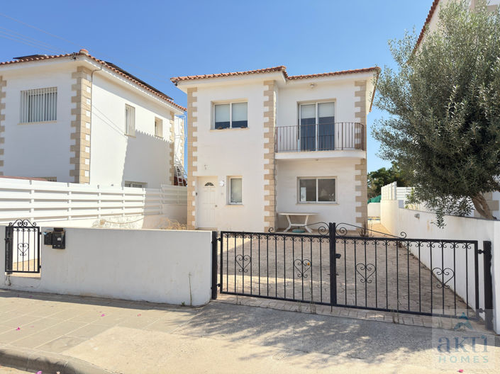 Image No.1-3 Bed Villa for sale