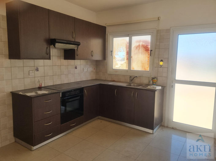 Image No.2-3 Bed Villa for sale