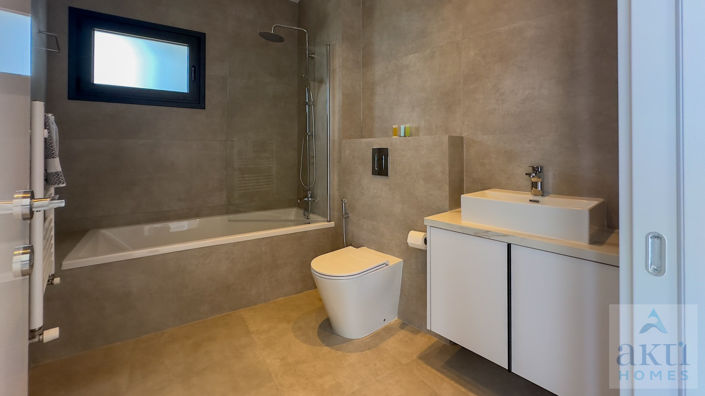 Image No.16-4 Bed Villa for sale