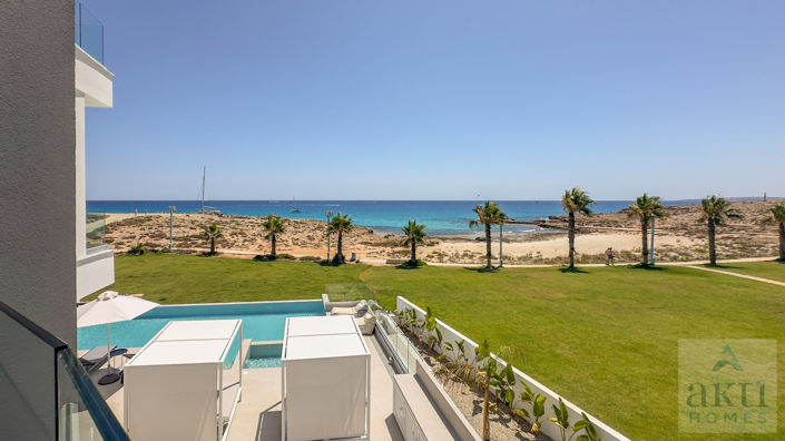 Image No.3-4 Bed Villa for sale