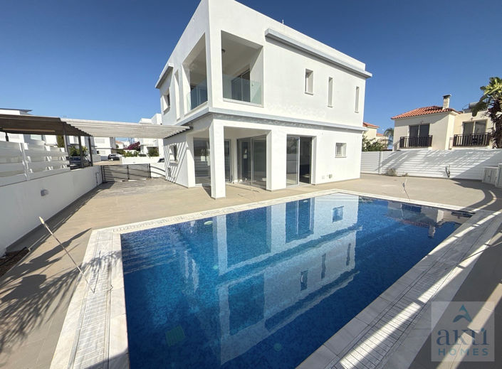 Image No.1-4 Bed Villa for sale