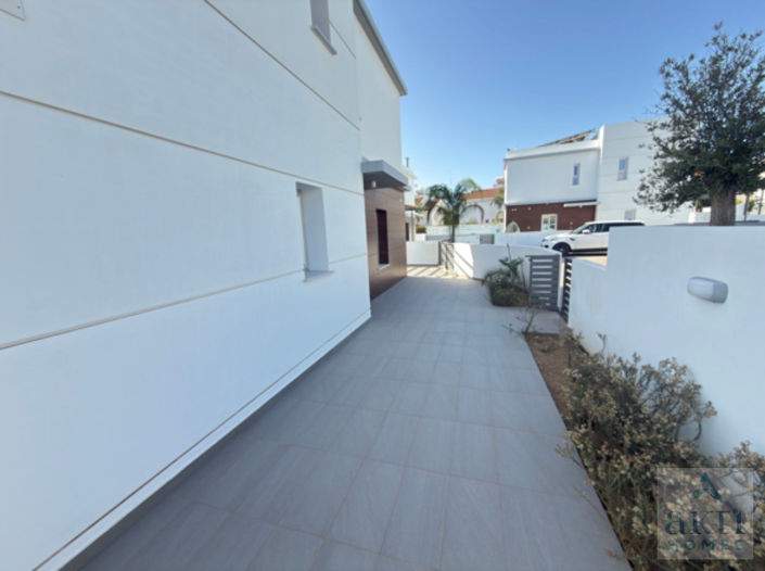 Image No.19-4 Bed Villa for sale