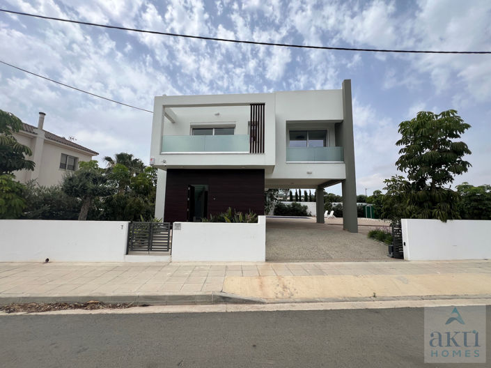 Image No.20-3 Bed Villa for sale