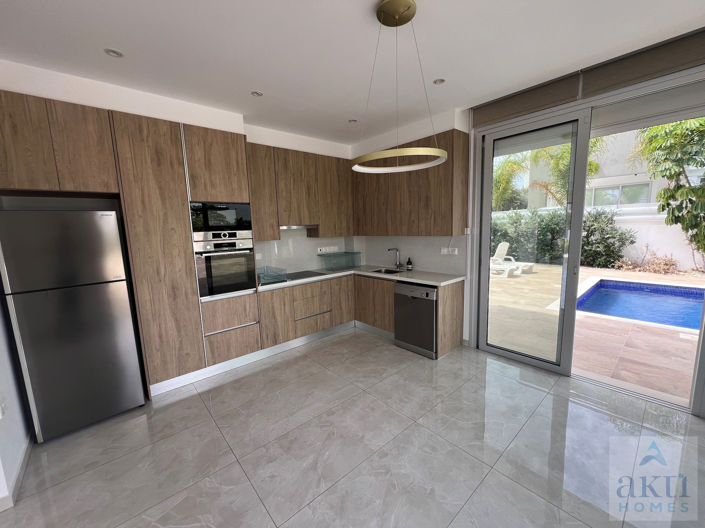 Image No.7-3 Bed Villa for sale