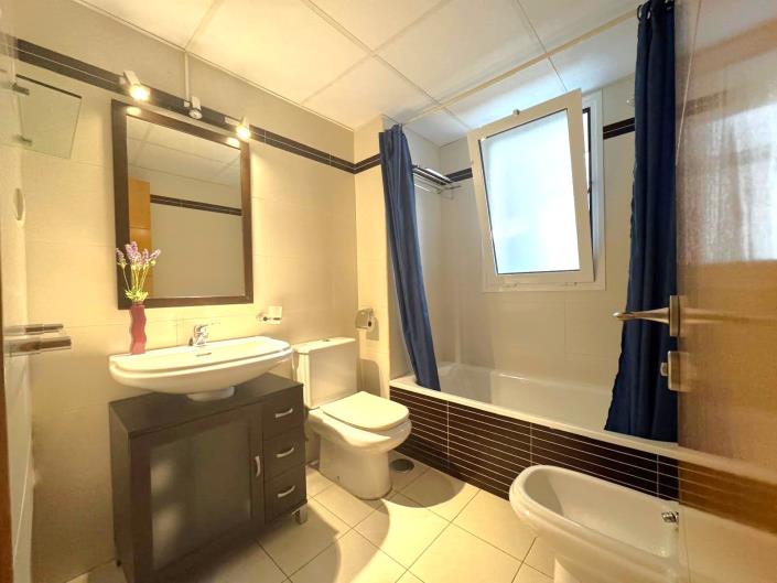 Image No.37-4 Bed Penthouse for sale