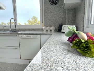 12-53013098fcab6c38b1379cd33298e050