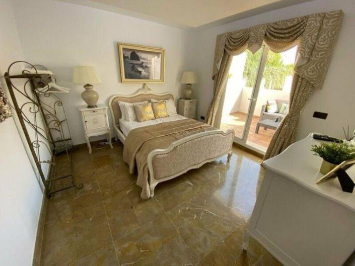 Image No.13-5 Bed House/Villa for sale