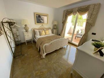 13-5fd73dea700db77384c091ca9818b1a9