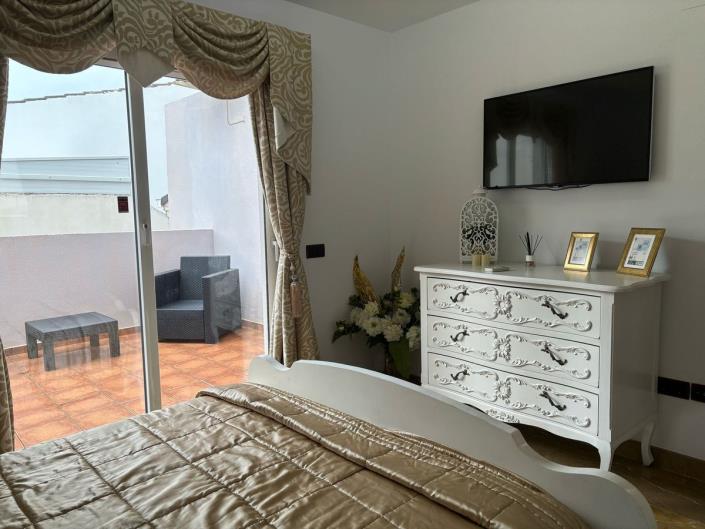 Image No.14-5 Bed House/Villa for sale