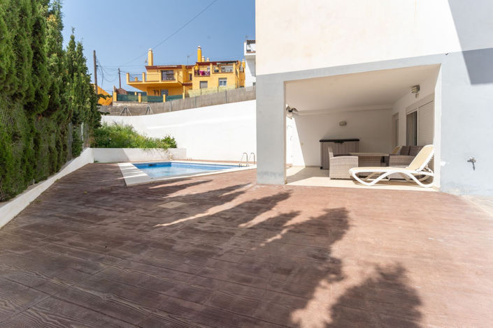 Image No.41-2 Bed Villa for sale