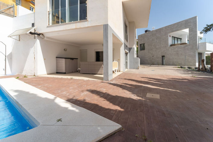 Image No.43-2 Bed Villa for sale