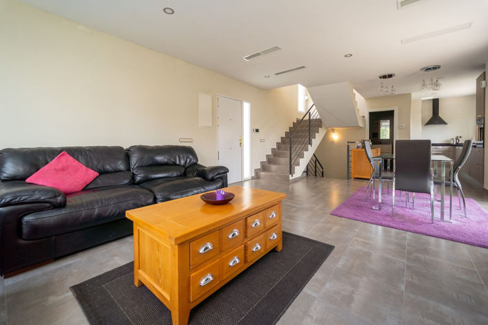 Image No.6-2 Bed Villa for sale