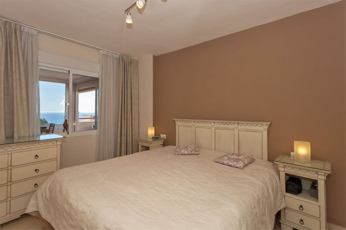 Image No.11-3 Bed Apartment for sale