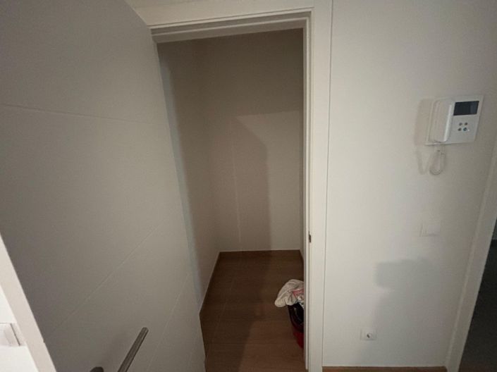 Image No.12-1 Bed Apartment for sale