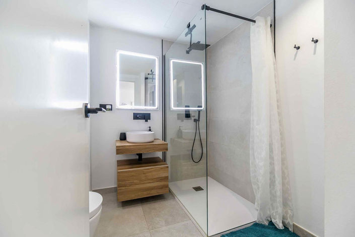 Image No.18-2 Bed Apartment for sale