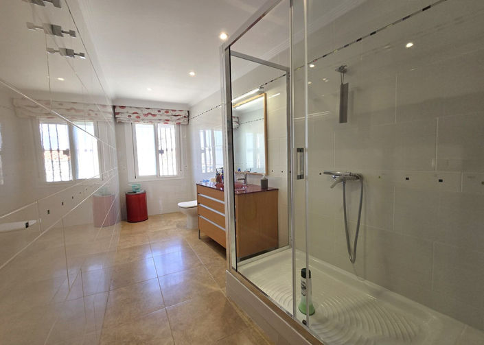 Image No.5-Jumelé de 3 chambres à vendre à Mijas