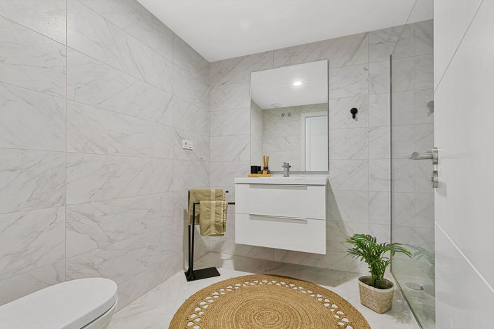 Image No.19-3 Bed Apartment for sale