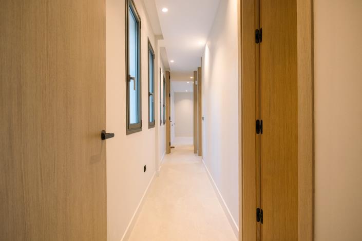 Image No.10-4 Bed House/Villa for sale