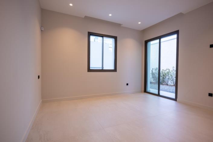 Image No.26-4 Bed House/Villa for sale