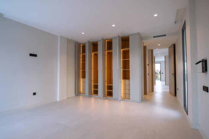 Image No.50-4 Bed House/Villa for sale