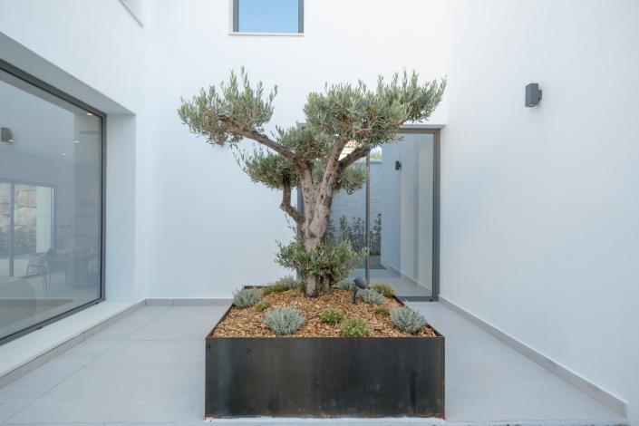 Image No.57-4 Bed House/Villa for sale