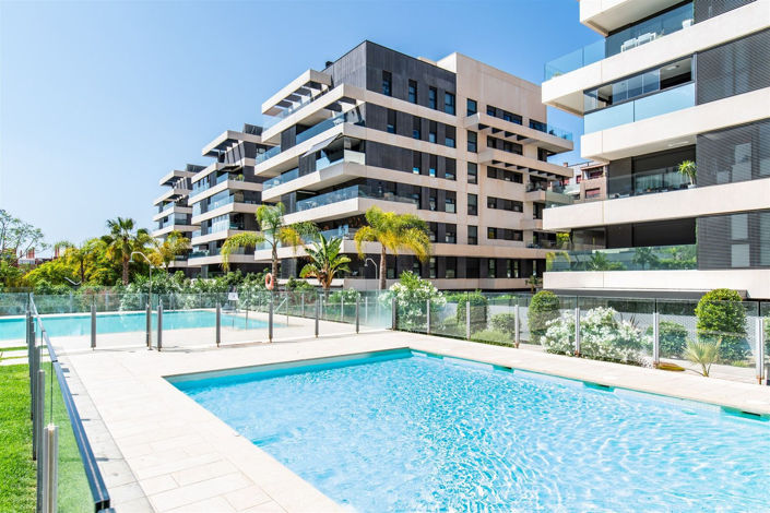 Image No.24-3 Bed Apartment for sale