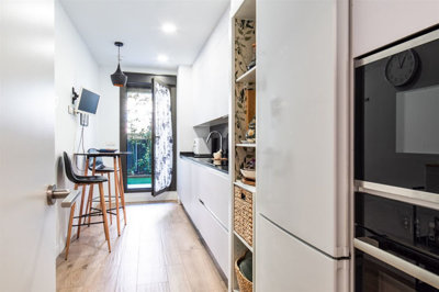 8-e64a9055bba3e77ac8aca3b893cdf826