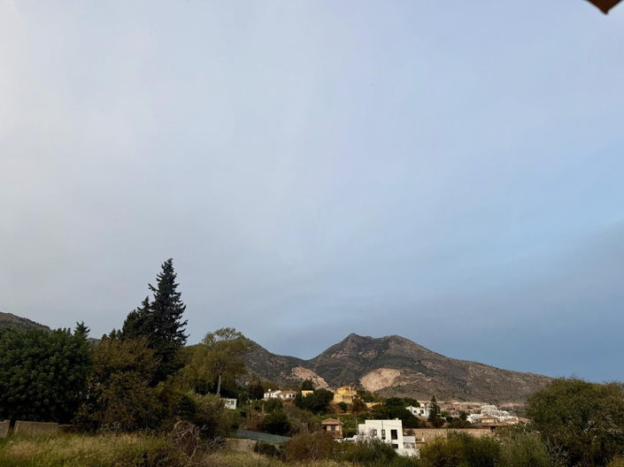 Image No.12-3 Bed Semi-Detached for sale