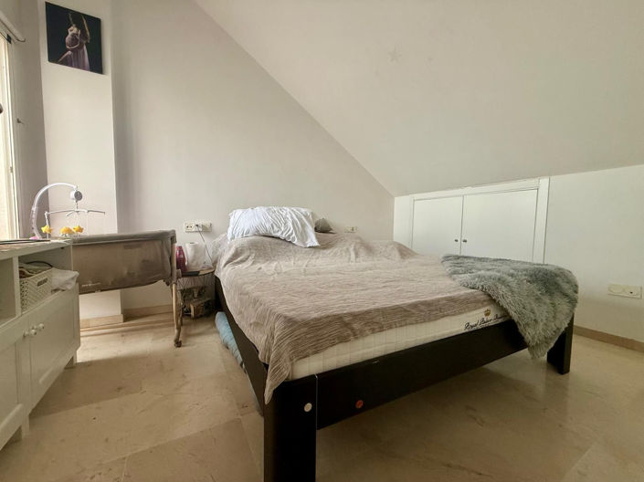 Image No.8-3 Bed Semi-Detached for sale