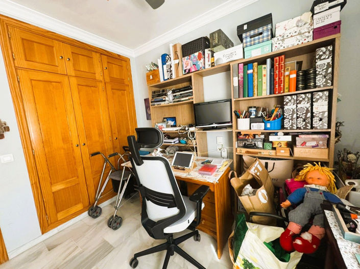 Image No.25-3 Bed Apartment for sale