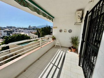 12-53013098fcab6c38b1379cd33298e050