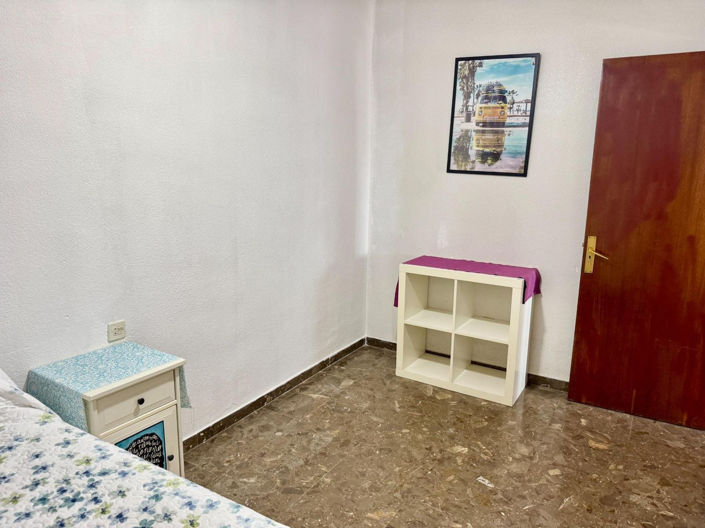 Image No.17-2 Bed Apartment for sale